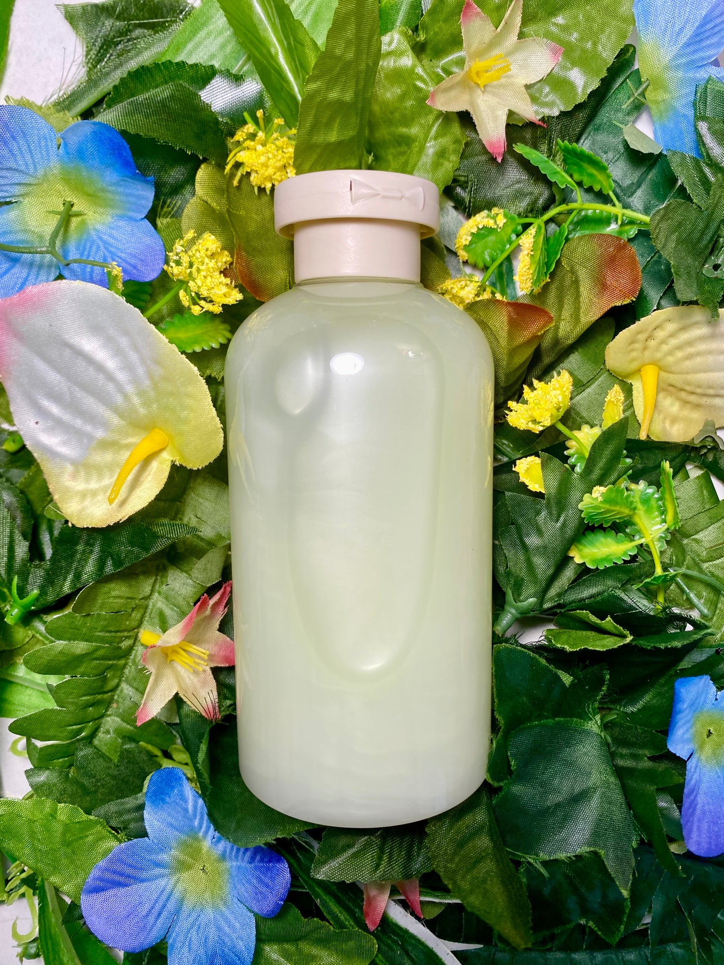 Green Tea & Yarrow Healthy Skin Breakout Fighting Body Wash