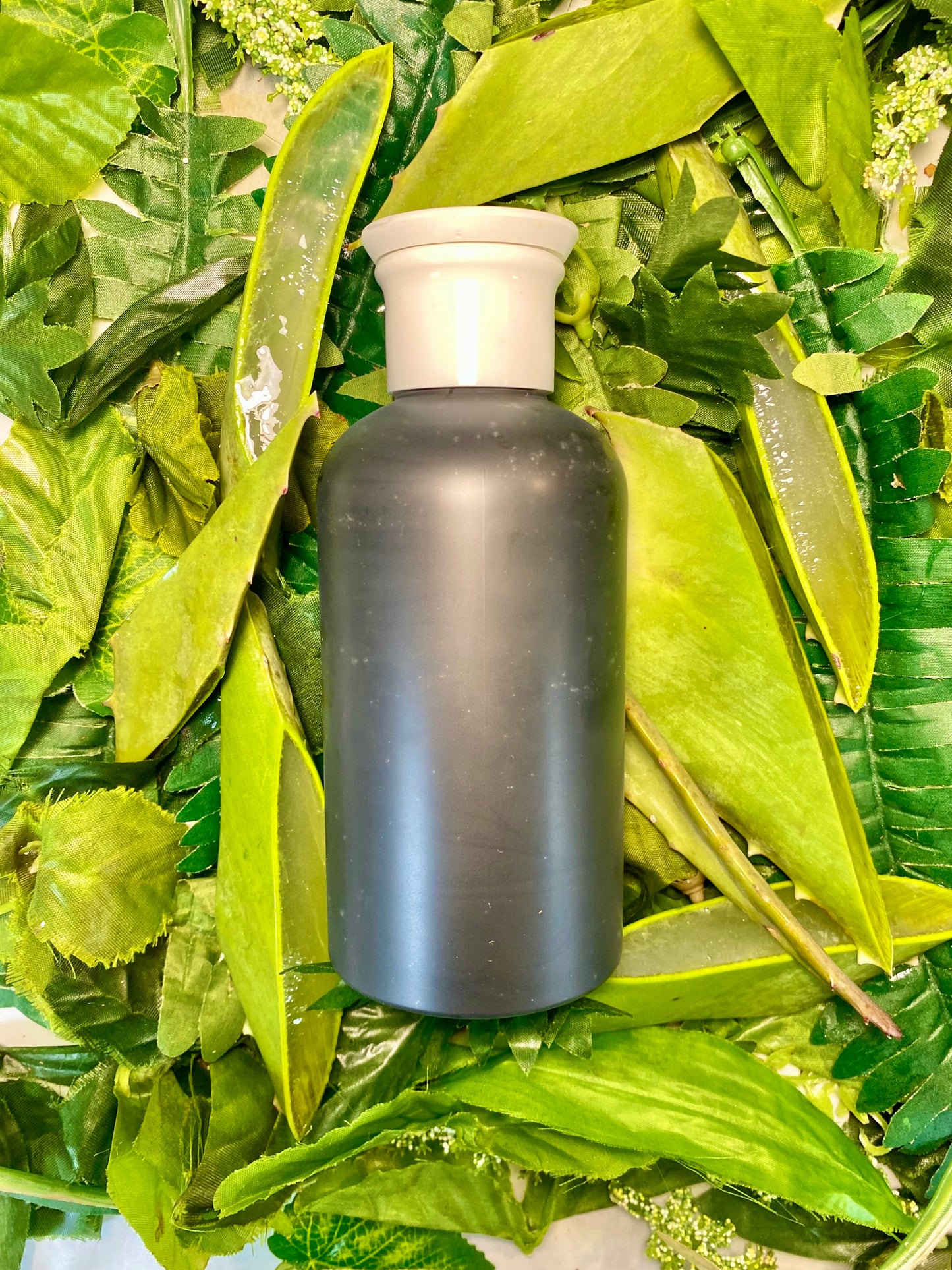Charcoal & Lychee Detox Vegan Shampoo for Healthy Hair 14 ounce