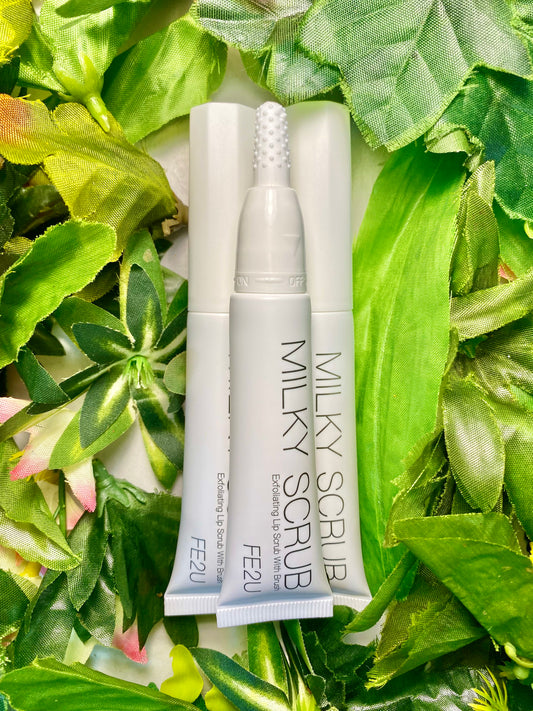Vanilla Milk Lip Scrub with Exfoliating Brush Tip